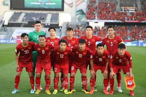 Các đội tuyển bóng đá quốc gia 'sống chung' với dịch COVID-19