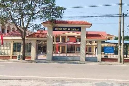Sau tiếng nổ lớn trong phòng thí nghiệm, 2 nữ giáo viên bị bỏng nặng