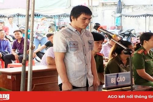 Trộm tiền 'xe ôm' mua ma túy sử dụng
