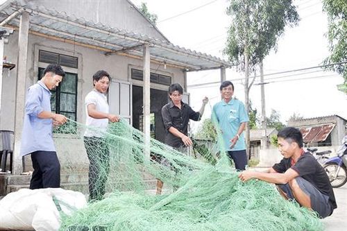 Cần vào cuộc quyết liệt để gỡ 'thẻ vàng' của EC