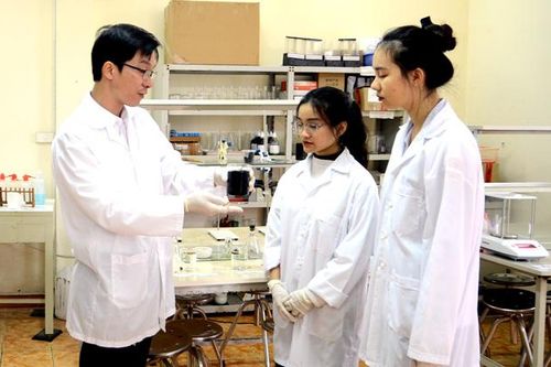 Khuyến khích học sinh sáng tạo khoa học, kỹ thuật