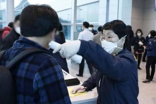 Hàn Quốc: 15 người nhiễm nCoV từ 1 người cách ly không kịp thời