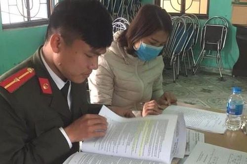 Tung tin con gái hàng xóm trở về từ vùng dịch, người phụ nữ bị phạt 10 triệu đồng