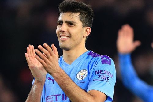 Sao Man City lập kỷ lục chuyền bóng ở Ngoại hạng Anh