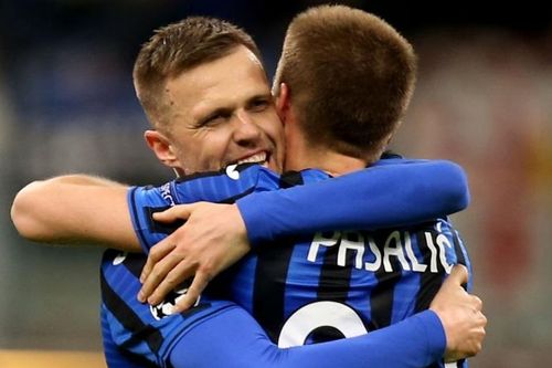 Atalanta đặt một chân vào tứ kết Champions League