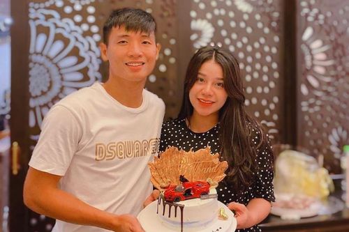 Hội vợ cầu thủ, hot girl không sống chung với mẹ chồng sau khi kết hôn