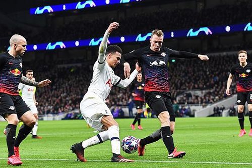 Tottenham 0-1 RB Leipzig: Mourinho ôm hận vì vắng Son, Kane và sai lầm ở hàng thủ