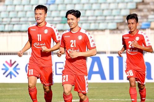 Lấy bóng đá nuôi bóng đá