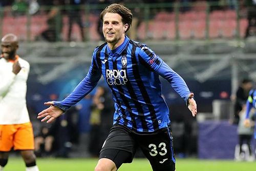 CĐV: 'Nhìn Atalanta làm nên lịch sử, Inter và Milan có thấy xấu hổ không?'