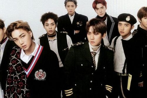 Chen lấy vợ, SM Entertainment thông báo về tương lai của EXO