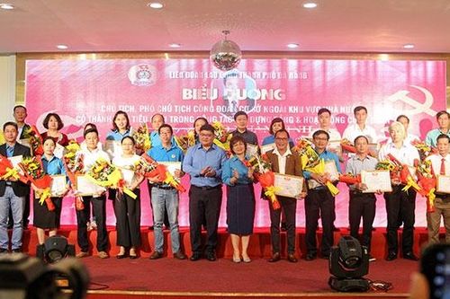 Biểu dương 43 đảng viên là chủ tịch, phó chủ tịch công đoàn cơ sở tiêu biểu