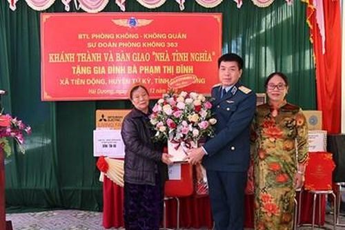Ngôi nhà ấm tình đồng đội