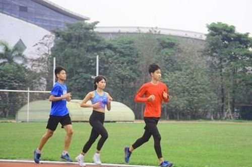 Các VĐV điền kinh tìm cơ hội trong thách thức