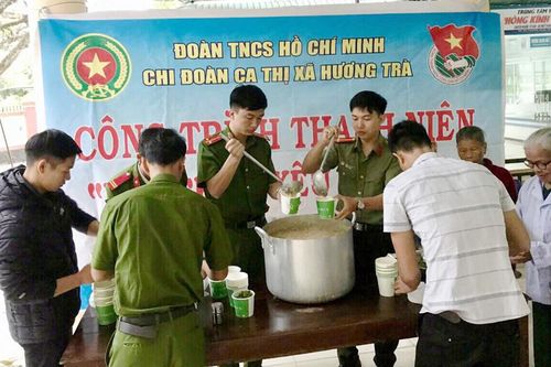 'Nồi cháo yêu thương'