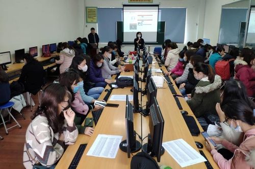 Kiến nghị dạy học đại trà qua truyền hình thay vì nghỉ học dài ngày