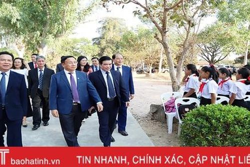 Hà Tĩnh xây dựng điển hình về hữu nghị, hợp tác Việt - Lào
