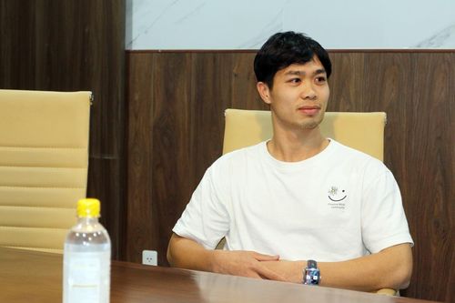 Lee Nguyễn: Đối tác tuyệt vời cho Công Phượng bay cao?