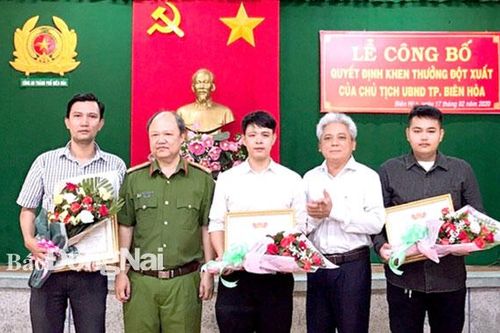 3 'hiệp sĩ' giúp người dân bắt trộm