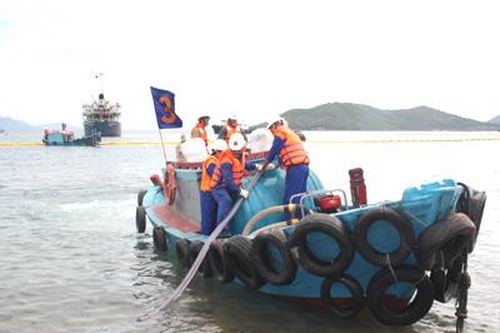 Đề xuất lùi thời điểm di dời bến cảng xăng dầu Mũi Chụt