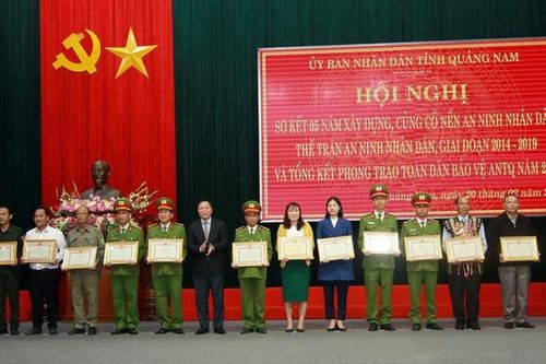Tăng cường thế trận an ninh nhân dân và phong trào toàn dân bảo vệ ANTQ