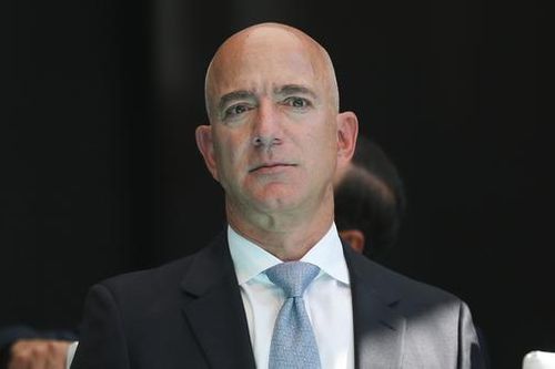 Tỷ phú Jeff Bezos cam kết 10 tỷ USD chống biến đổi khí hậu