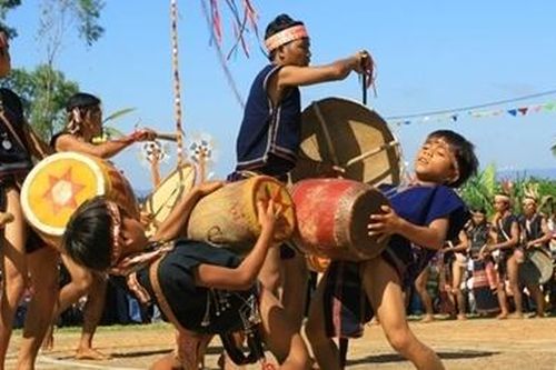Cần chính xác thuật ngữ về Di sản văn hóa phi vật thể