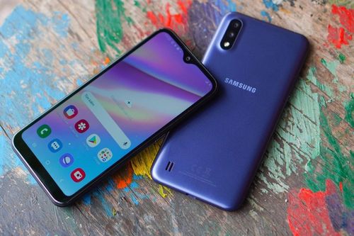 Samsung Galaxy A01 - thiết kế mỏng, camera kép, giá dưới 3 triệu