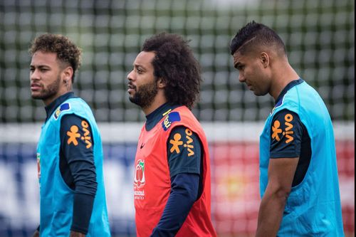 Đồng đội trên tuyển Brazil dụ dỗ Neymar về Real Madrid