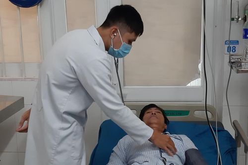 Người đàn ông có tim nằm bên phải, phủ tạng đảo ngược