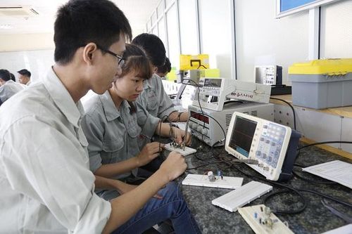 Rất nên lập lại Bộ Giáo dục