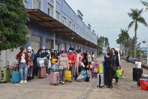 Đưa 73 người về cách ly tại các cơ sở của Quân khu 3