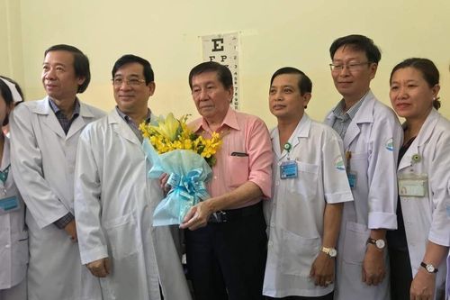 Bệnh nhân Covid-19 lớn tuổi nhất Việt Nam: 'Bác sĩ đưa tôi từ cõi chết trở về'