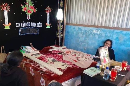 Hai bé gái chết đuối dưới hồ nước tưới cà phê