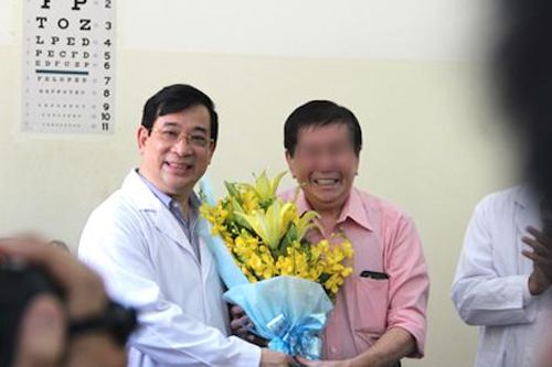 Việt kiều Mỹ nhiễm Covid-19 được xuất viện