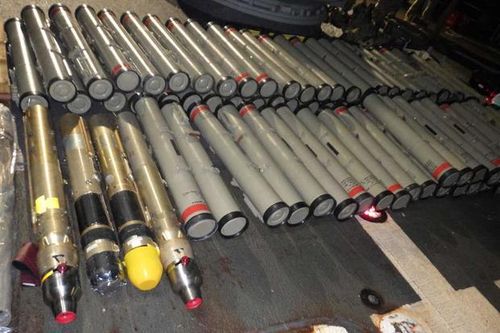 Hải quân Mỹ cáo buộc Iran vận chuyển vũ khí cho phiến quân Houthi