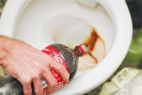Chỉ một lon coca nhưng công dụng vô cùng 'thần thánh', bà nội trợ nào không biết sẽ 'hối hận cả đời'