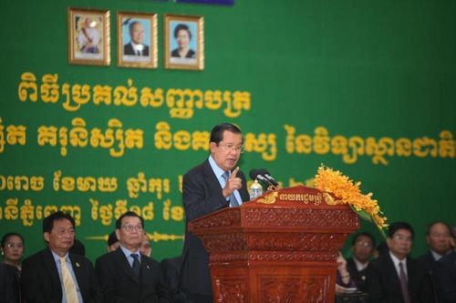 Thủ tướng Hun Sen: Sẽ xảy ra khủng hoảng nhân đạo nếu Campuchia không cho du thuyền cập cảng