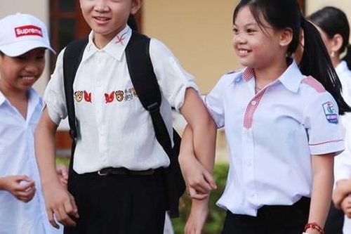 Bác sĩ nóng lòng, 'sốt ruột' muốn con mình sớm đi học trở lại