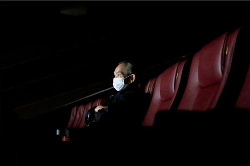 Trung tâm thương mại, nhà hàng Hong Kong đìu hiu vì dịch virus corona