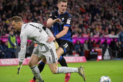 Neuer mắc lỗi suýt làm hại Bayern