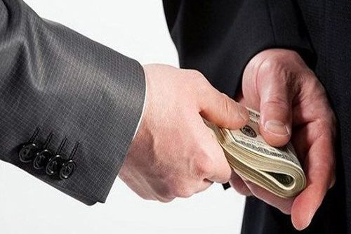 Cựu Viện trưởng nhận án vì để kế toán tham ô tiền tỷ
