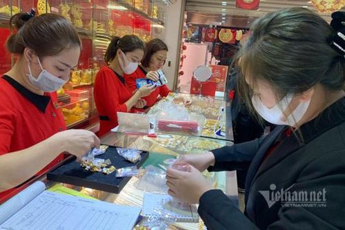 Giá vàng hôm nay 22/2, dịch bệnh phức tạp, vàng tăng không dừng