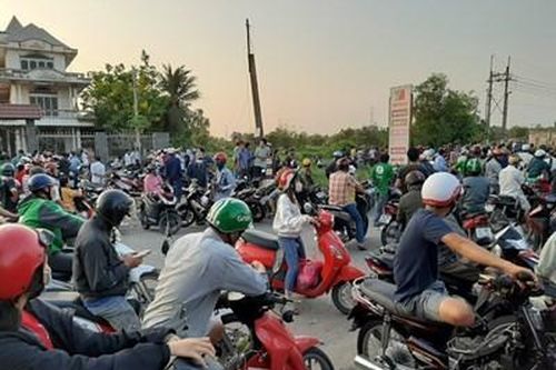 Tàng trữ trái phép vũ khí quân dụng sẽ bị xử lý như thế nào?