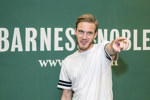 PewDiePie rục rịch comeback sau 1 tháng tuyên bố nghỉ làm YouTube