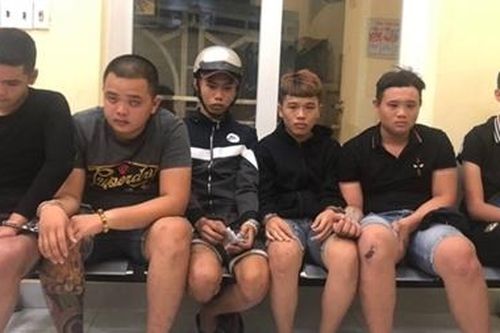 Mang dao lê, mã tấu đi thanh toán băng nhóm Khánh 'Mèo'