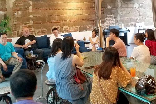 Nhìn ra nước ngoài: Những 'ngôi nhà chung' của dịch giả