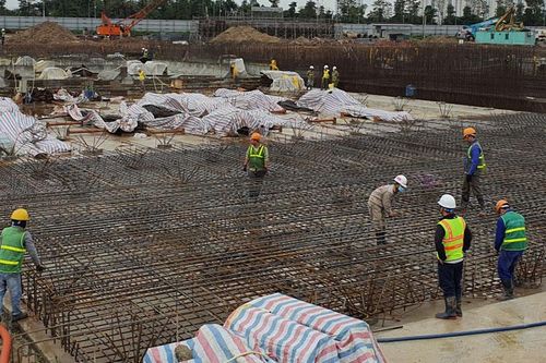 Giá nhân công xây dựng tại Hà Nội thấp nhất là hơn 4,3 triệu đồng/26 ngày công/tháng