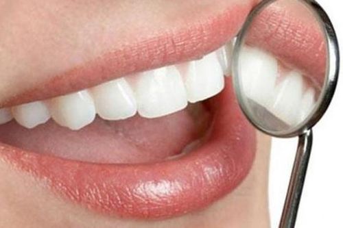Chảy máu chân răng có đáng lo?
