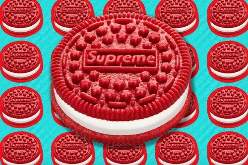 Supreme trình làng mẫu bánh quy kết hợp với hãng Oreo