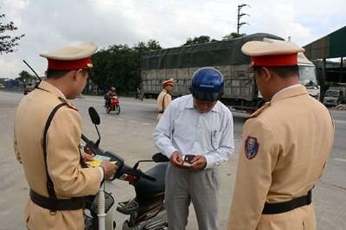 Đẩy nhanh cung cấp dịch vụ nộp phạt trực tuyến vi phạm giao thông